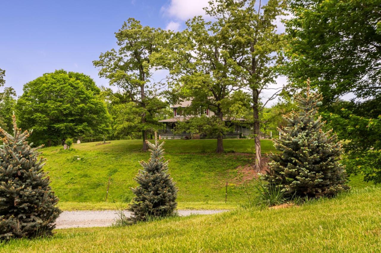 The Inn At Amaris Farms Weaverville Exterior photo